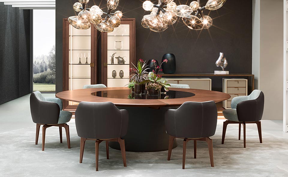 Sedie ELISA e tavolo GORDON Giorgetti